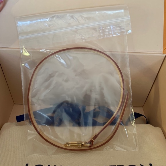 Authentic Pochette Accessories STRAP _NEW - Picture 5 of 6